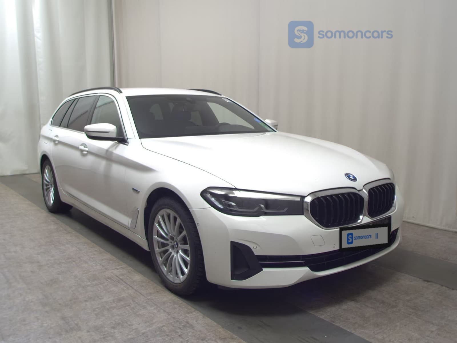 BMW 530e Touring Luxury Line